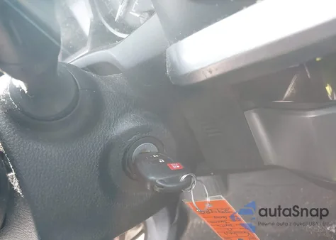 2017 Toyota Tacoma Sr5 V6 z USA, uszkodzony, nr VIN 3TMCZ5AN0HM102398